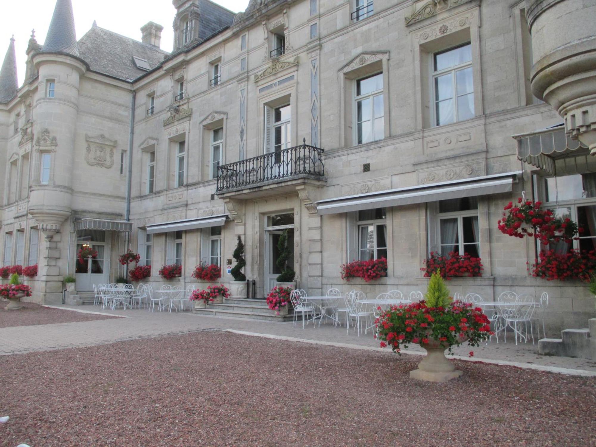 Chateau Des Monthairons Hotel Restaurant Gastromaison Spa Privatif Les Monthairons Exterior photo